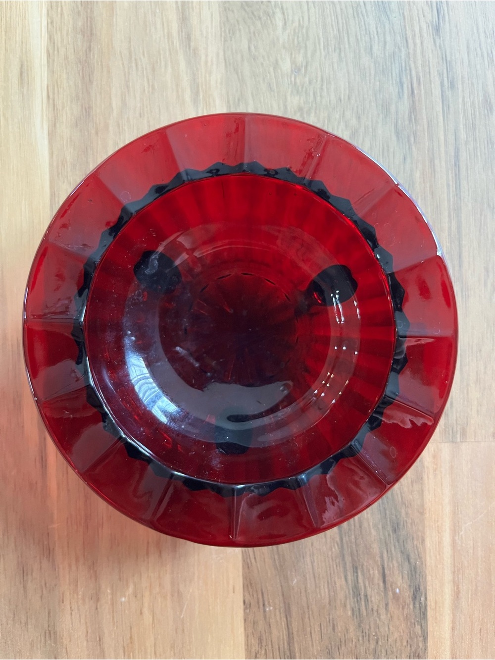 Mid Century Anchor Hocking Royal Ruby Red Footed Glass Ashtray, Vintage - Picture 5 of 7